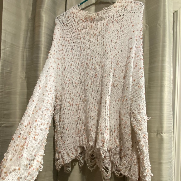 Pol Popcorn Distressed Sweater Cream 